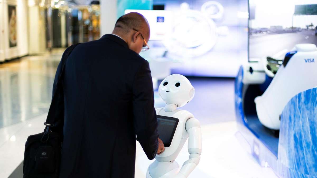 The UAE's all abuzz about AI 6